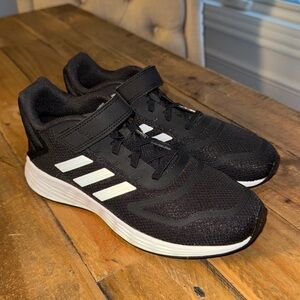 Adidas NEW! WT Light Motion Black 3 Stripes Sneaker Shoes Size 3Y
